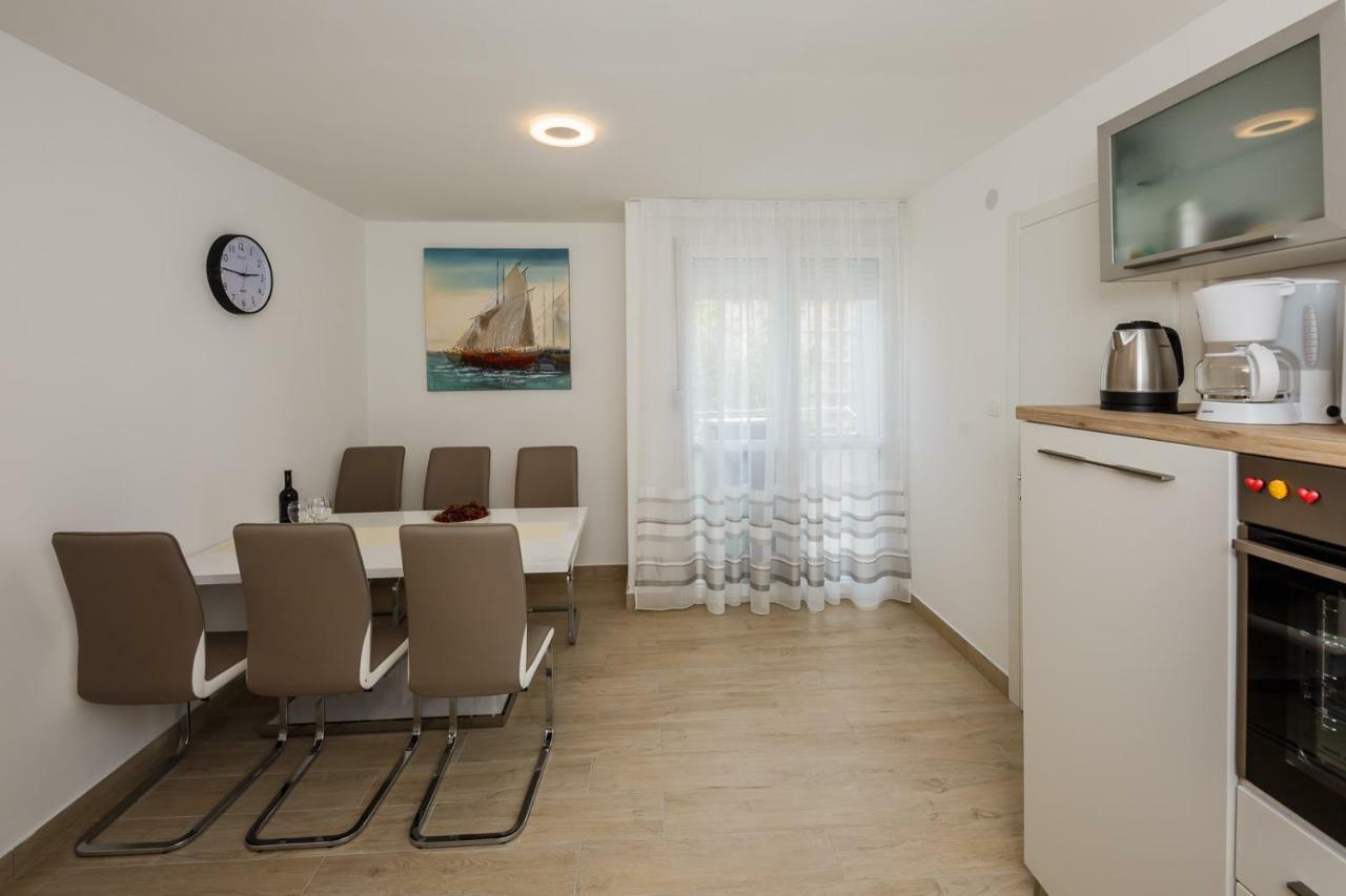 Apartment Bambi Σπλιτ Εξωτερικό φωτογραφία